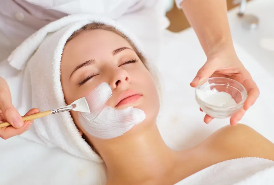 Facial europeo en HealthSpa4u San Diego
