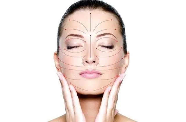 Masaje linfático facial después de una operación