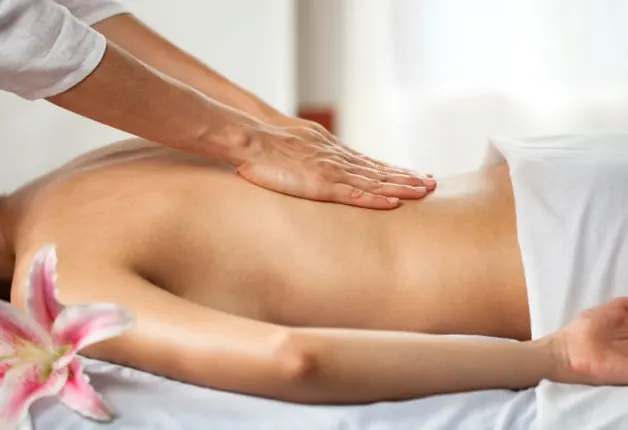 Masaje de hombros, cuello y parte superior del cuerpo